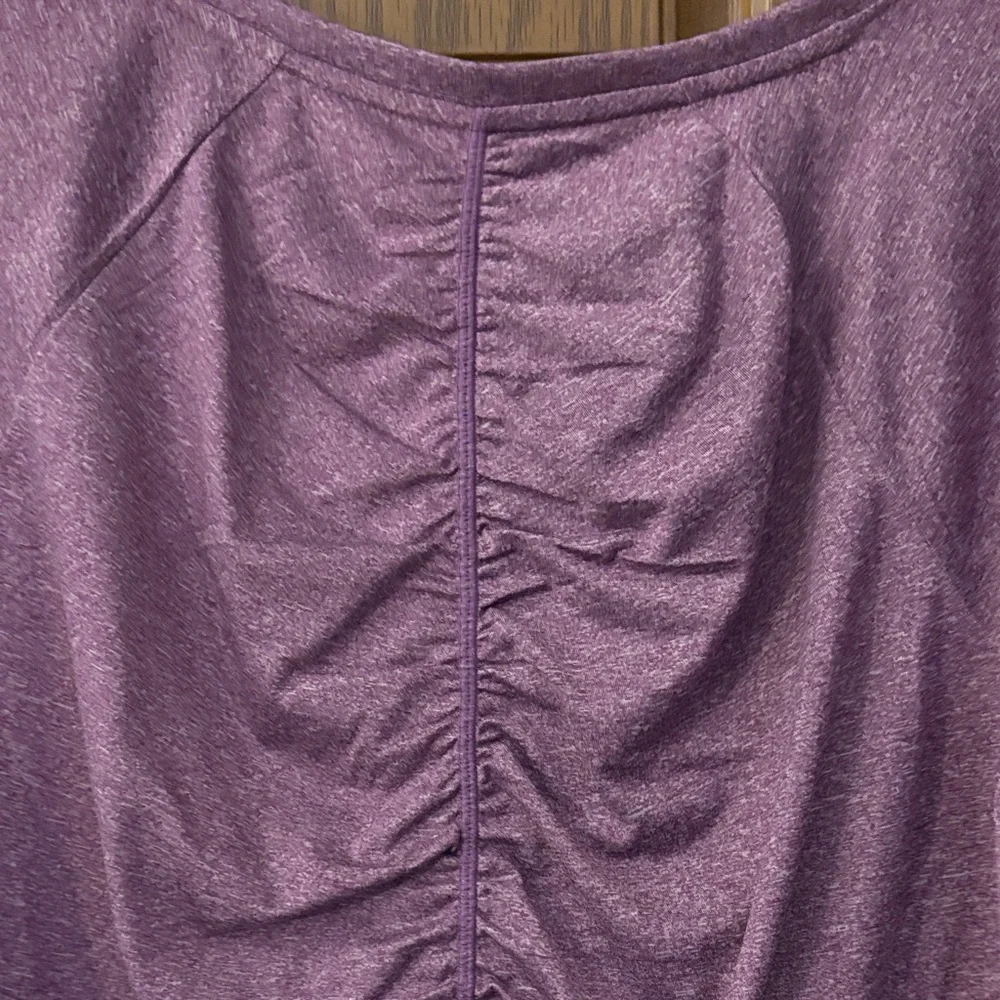 Heathered Purple Ruched Back Speed Dri Top - Picture 5 of 6